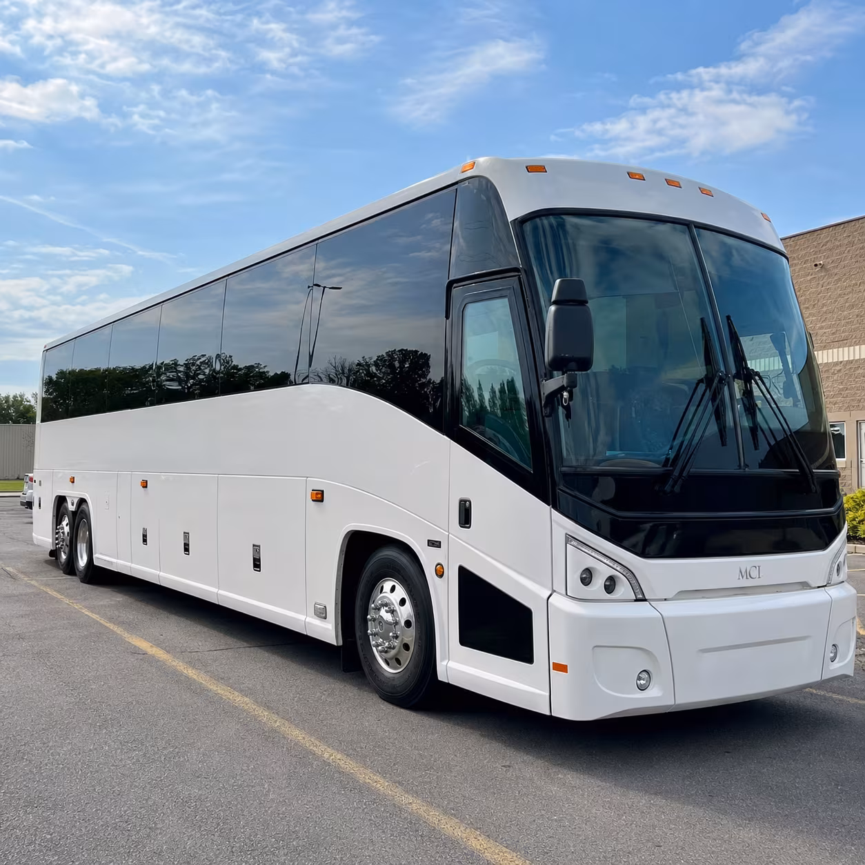 airport shuttle buses for wright patterson afb and defense contractor groups