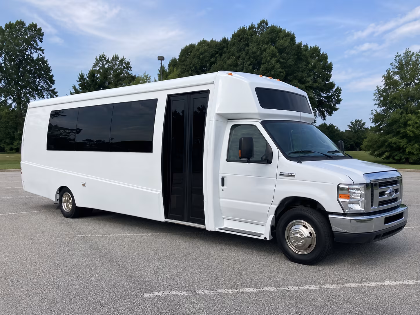 dayton 18 passenger party bus