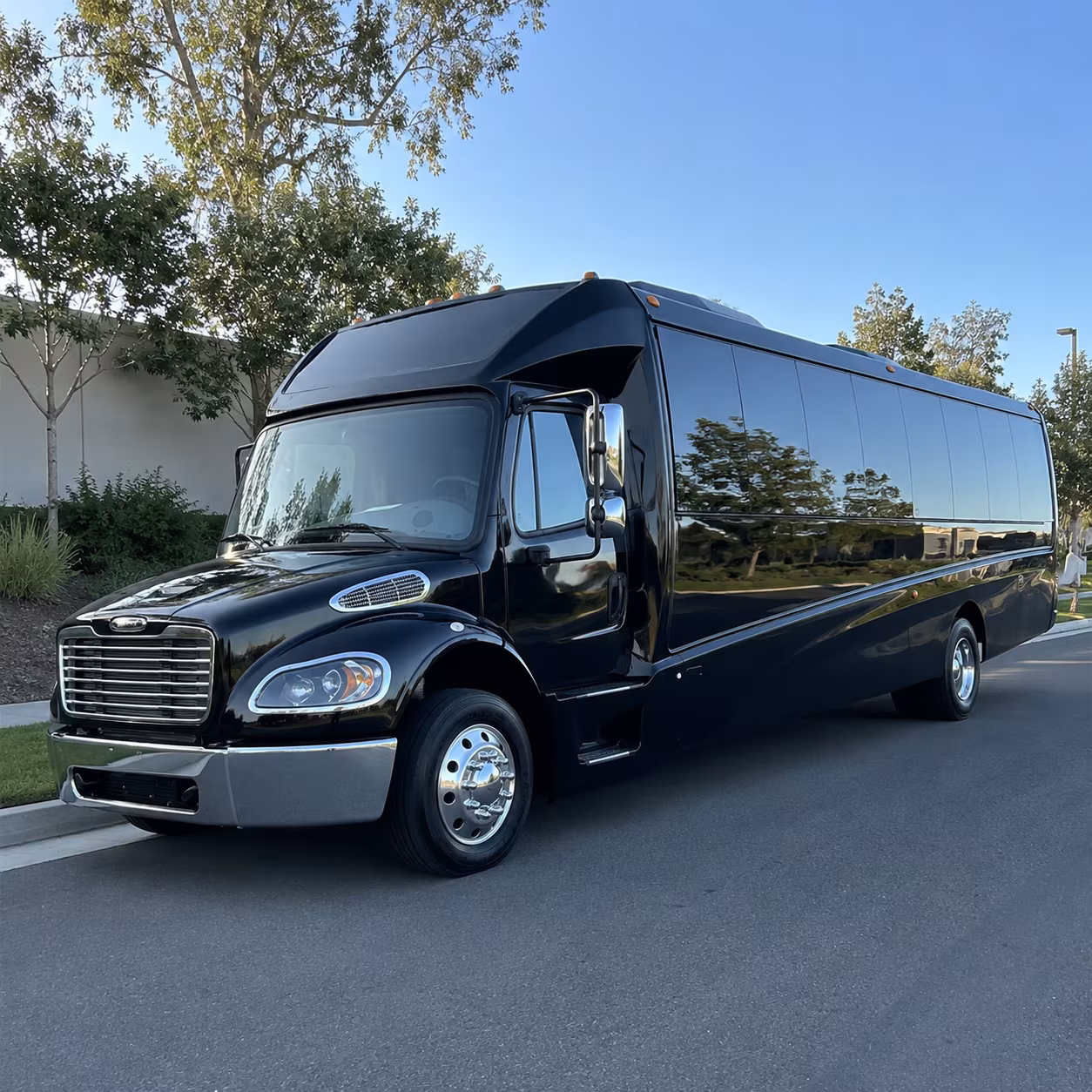 dayton 35 passenger minibus