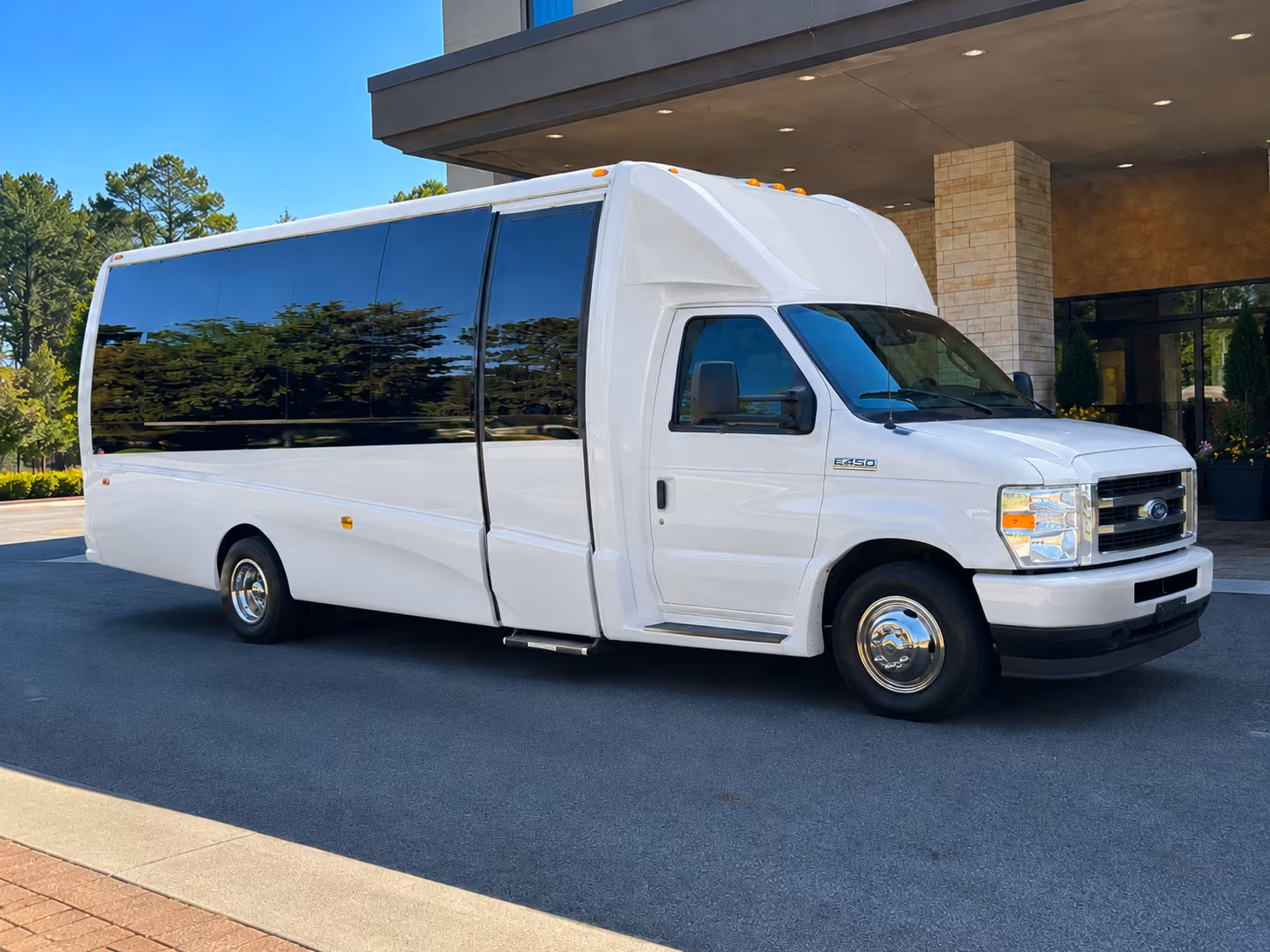 minibuses and charter buses for dayton area nature and outdoor field trips
