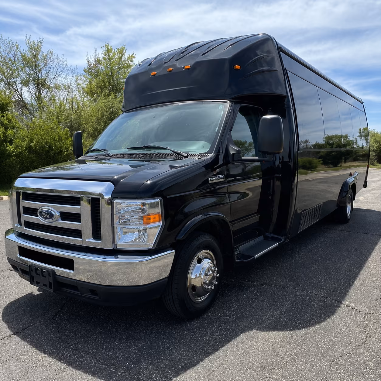 party buses and charter buses for university of dayton flyers games