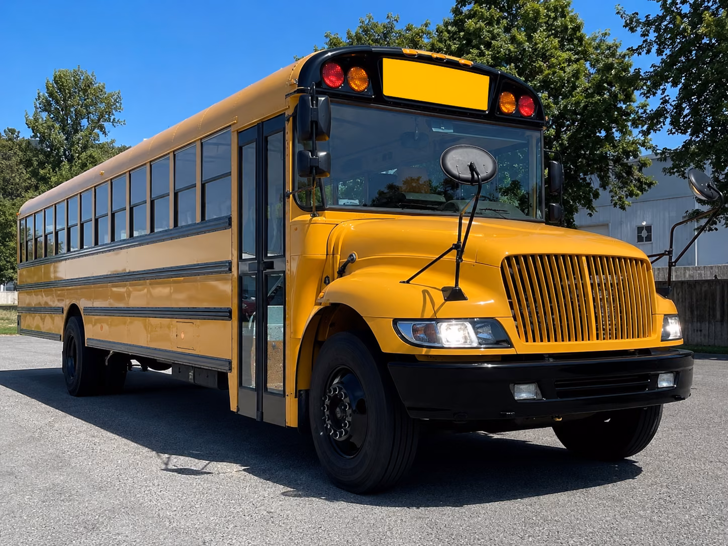school buses and minibuses for dayton performing arts and athletics field trips
